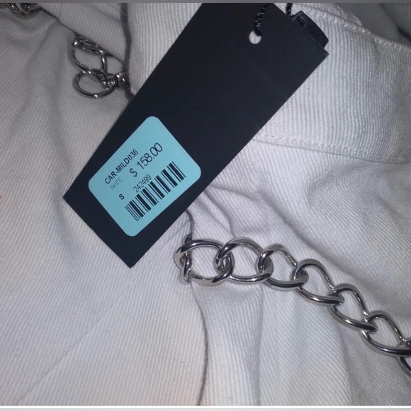 Carmar Denim NWT White Denim Overall (NWT
Skirt Dress with Chains Size Sm - Picture 4 of 5